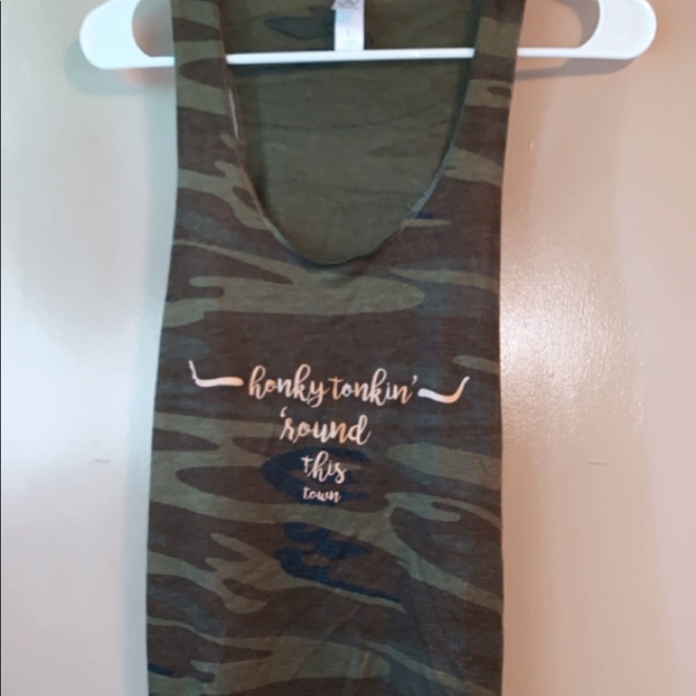 Camo tee